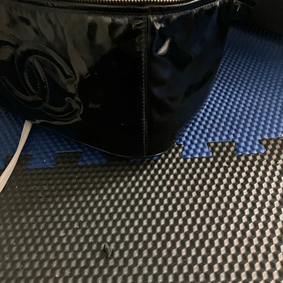 Chanel Vanity & Chanel KeyCharm - Picture 4 of 11